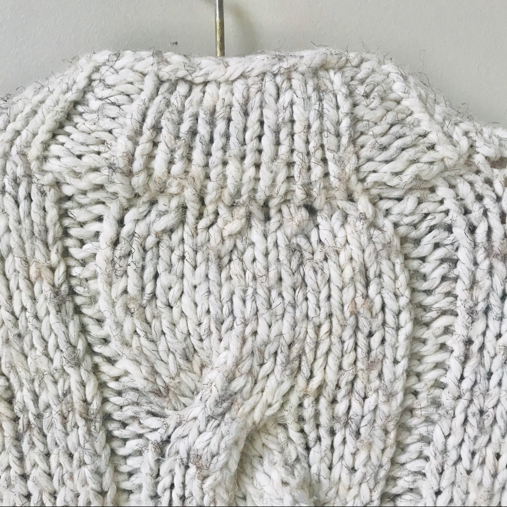 Vintage Hand Knit Chunky Sweater Size Med Oatmeal - Picture 7 of 11